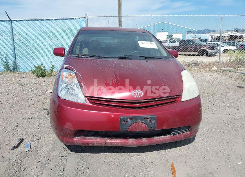 Photo 6 of 2005 Toyota Prius (VIN JTDKB22U053047999)