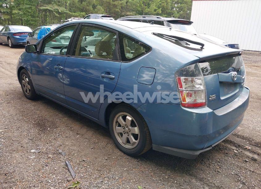 Photo 3 of 2005 Toyota Prius (VIN JTDKB22U053091694)