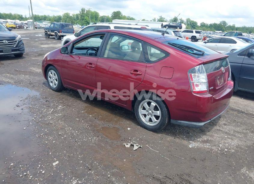 Photo 3 of 2005 Toyota Prius (VIN JTDKB22U157029469)