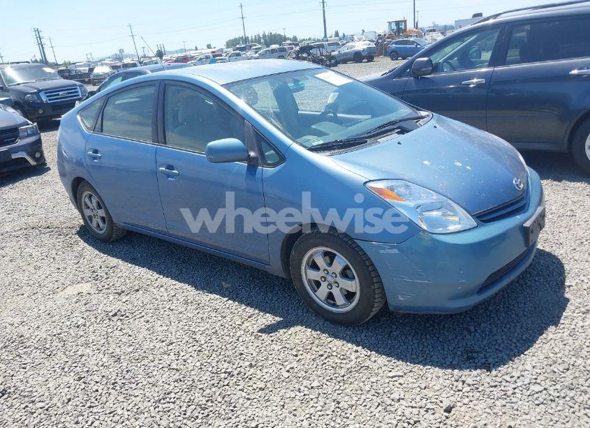 2004 Toyota Prius (VIN JTDKB22U540023553) main photo