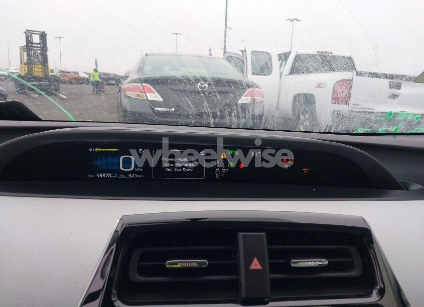 Photo 7 of 2016 Toyota Prius TWO (VIN JTDKBRFU0G3003930)