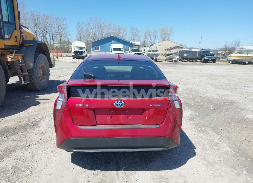 Photo 16 of 2016 Toyota Prius TWO (VIN JTDKBRFU0G3502162)