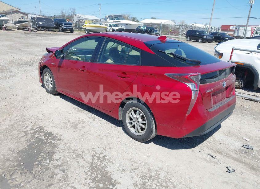 Photo 3 of 2016 Toyota Prius TWO (VIN JTDKBRFU0G3502162)