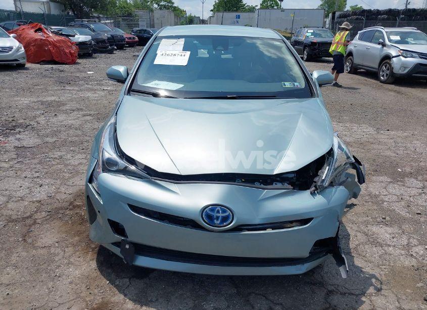 Photo 11 of 2018 Toyota Prius TWO (VIN JTDKBRFU0J3589181)