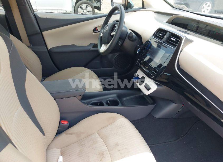 Photo 5 of 2018 Toyota Prius TWO (VIN JTDKBRFU0J3589181)