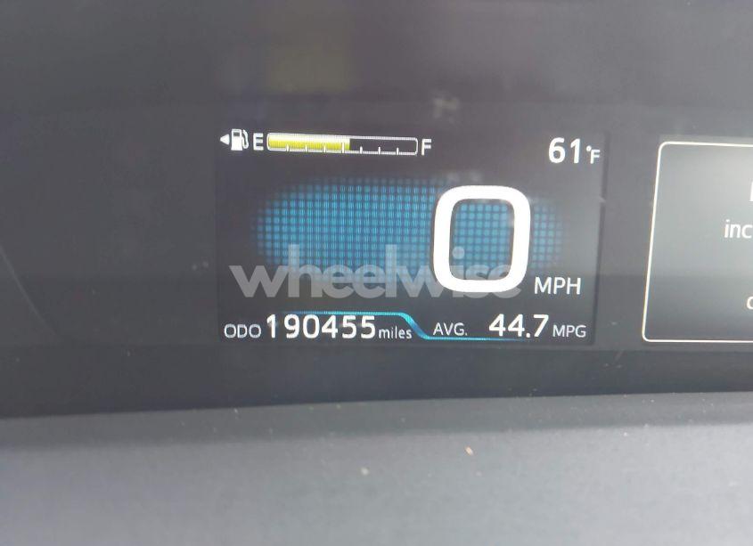 Photo 7 of 2016 Toyota Prius TWO (VIN JTDKBRFU1G3021322)