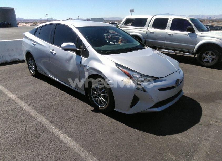 2017 Toyota Prius TWO (VIN JTDKBRFU1H3551324) main photo