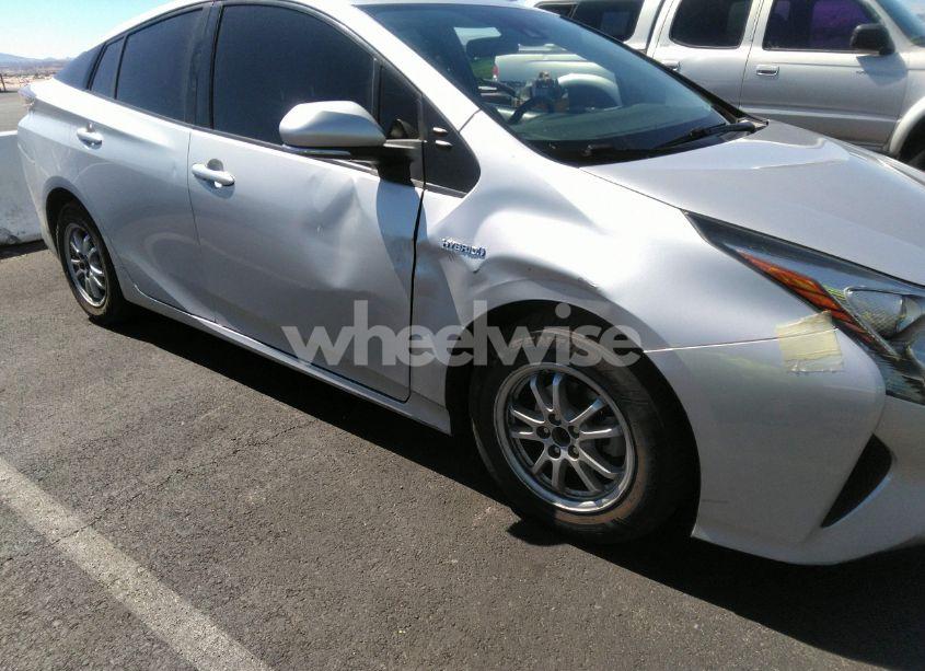 Photo 18 of 2017 Toyota Prius TWO (VIN JTDKBRFU1H3551324)