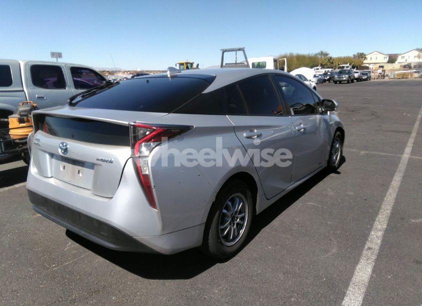 Photo 4 of 2017 Toyota Prius TWO (VIN JTDKBRFU1H3551324)