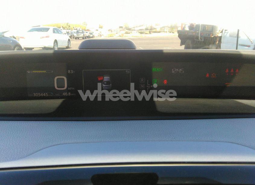 Photo 7 of 2017 Toyota Prius TWO (VIN JTDKBRFU1H3551324)