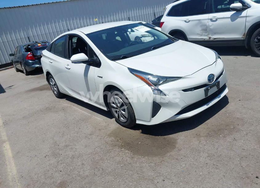 2018 Toyota Prius (VIN JTDKBRFU1J3601970) main photo