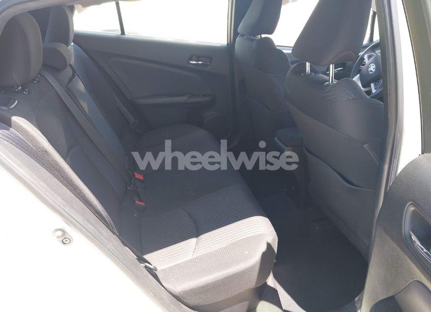 Photo 8 of 2018 Toyota Prius (VIN JTDKBRFU1J3601970)