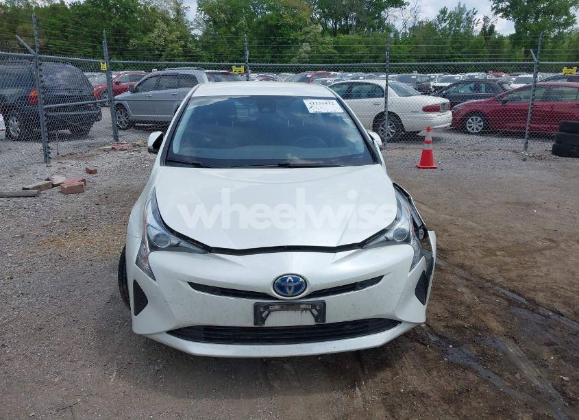 Photo 12 of 2018 Toyota Prius TWO (VIN JTDKBRFU2J3591000)