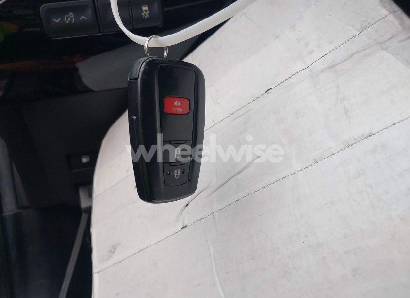 Photo 11 of 2016 Toyota Prius TWO (VIN JTDKBRFU3G3013237)