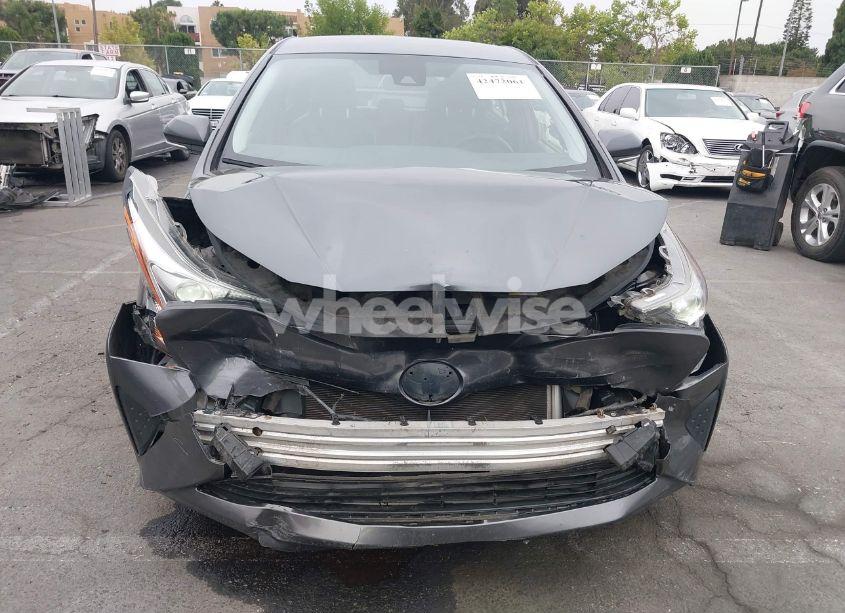 Photo 12 of 2016 Toyota Prius TWO (VIN JTDKBRFU3G3013237)