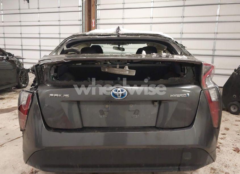 Photo 16 of 2016 Toyota Prius TWO (VIN JTDKBRFU3G3504522)