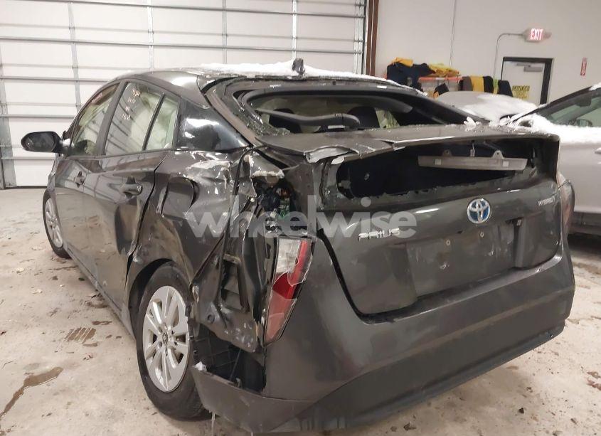 Photo 3 of 2016 Toyota Prius TWO (VIN JTDKBRFU3G3504522)