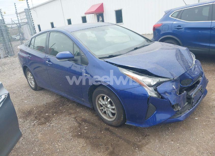2016 Toyota Prius TWO (VIN JTDKBRFU3G3511809) main photo