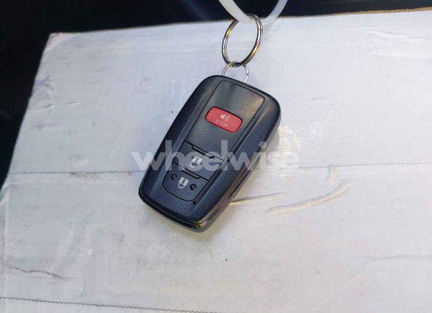 Photo 11 of 2017 Toyota Prius TWO (VIN JTDKBRFU3H3559960)