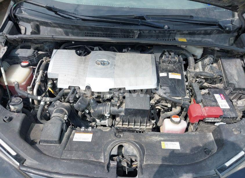 Photo 10 of 2016 Toyota Prius TWO (VIN JTDKBRFU4G3509129)