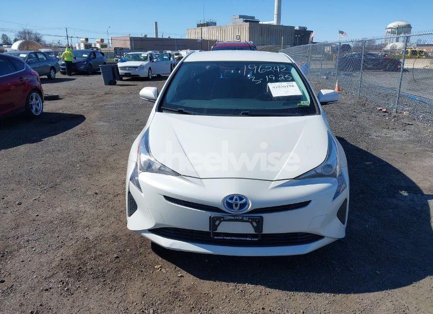Photo 12 of 2016 Toyota Prius TWO (VIN JTDKBRFU4G3512080)