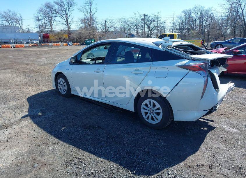 Photo 3 of 2016 Toyota Prius TWO (VIN JTDKBRFU4G3512080)