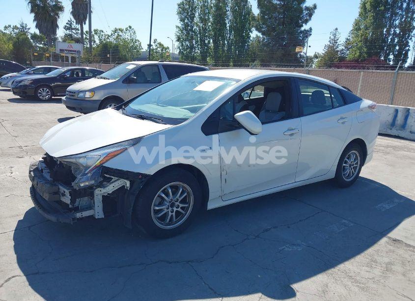 Photo 2 of 2016 Toyota Prius TWO (VIN JTDKBRFU6G3021221)