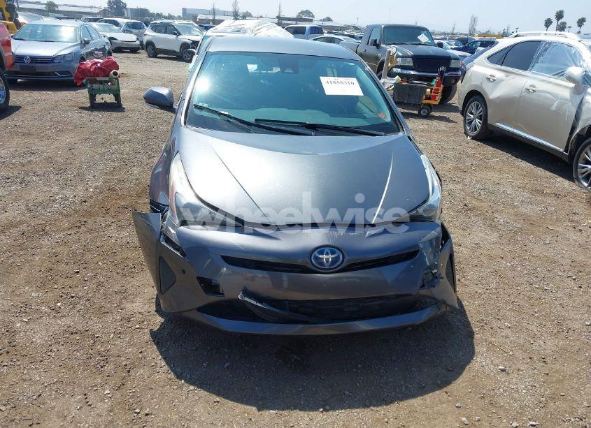 Photo 13 of 2017 Toyota Prius TWO (VIN JTDKBRFU6H3046752)
