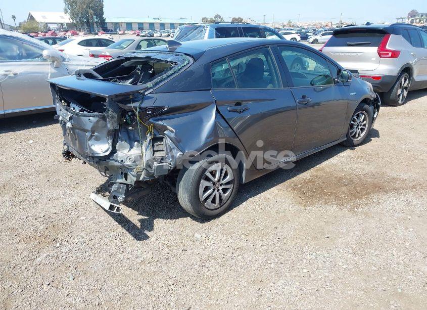 Photo 4 of 2017 Toyota Prius TWO (VIN JTDKBRFU6H3046752)