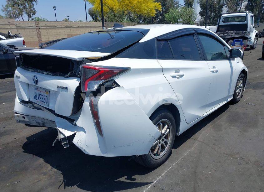 Photo 4 of 2016 Toyota Prius TWO (VIN JTDKBRFU7G3518553)