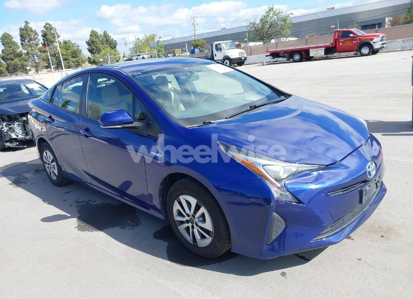 2016 Toyota Prius TWO (VIN JTDKBRFU7G3528399) main photo