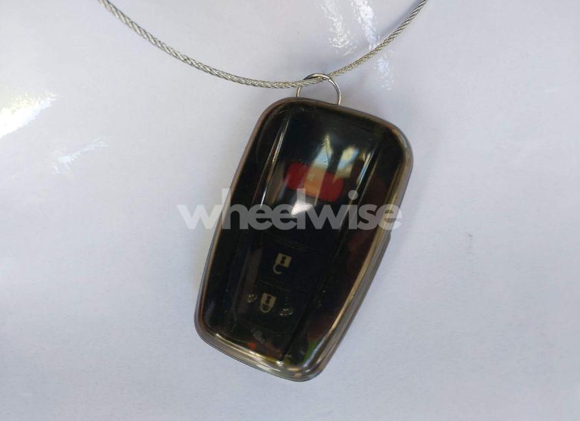 Photo 11 of 2016 Toyota Prius TWO (VIN JTDKBRFU7G3528399)