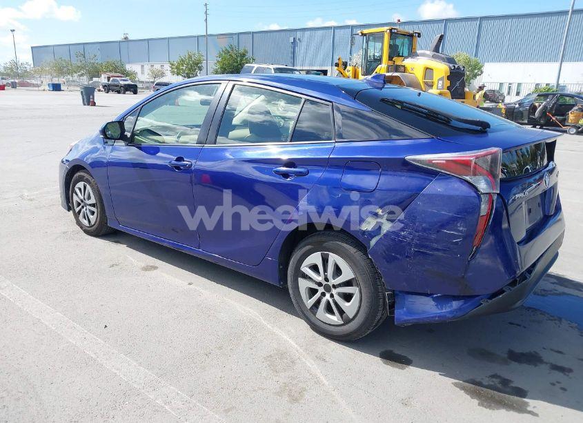 Photo 3 of 2016 Toyota Prius TWO (VIN JTDKBRFU7G3528399)