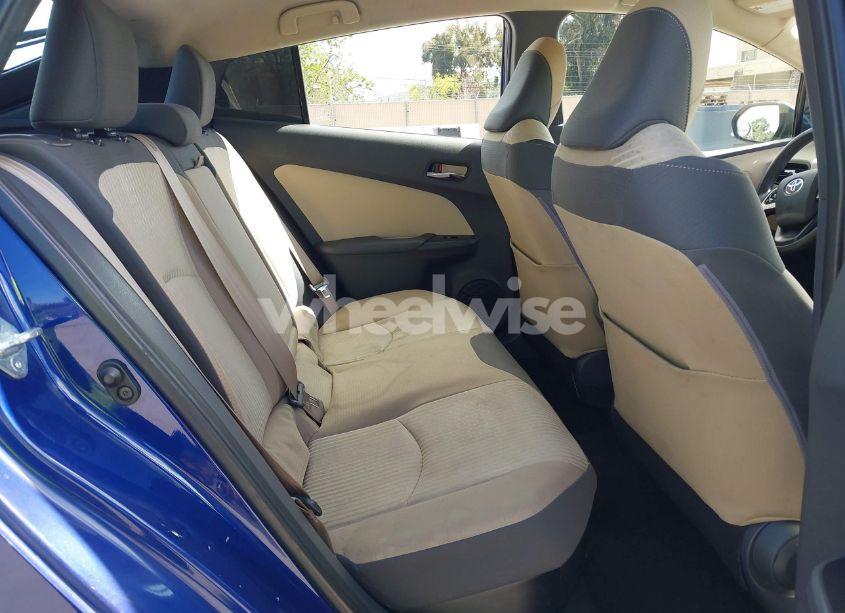 Photo 8 of 2016 Toyota Prius TWO (VIN JTDKBRFU7G3528399)