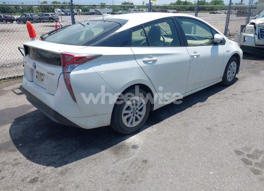 Photo 4 of 2017 Toyota Prius TWO (VIN JTDKBRFU7H3027711)