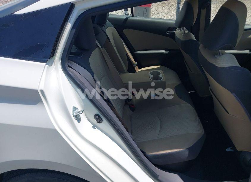 Photo 8 of 2017 Toyota Prius TWO (VIN JTDKBRFU7H3027711)