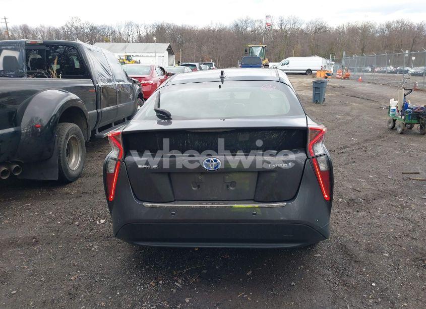 Photo 16 of 2018 Toyota Prius TWO (VIN JTDKBRFU7J3065008)