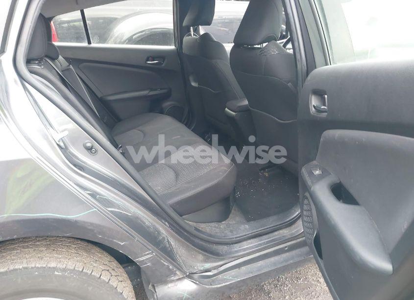 Photo 8 of 2018 Toyota Prius TWO (VIN JTDKBRFU7J3065008)