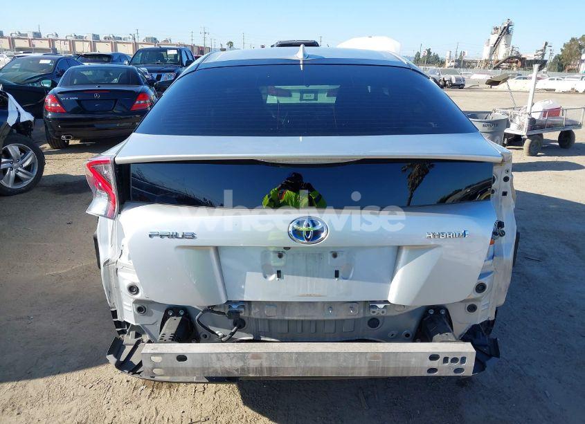 Photo 17 of 2018 Toyota Prius ONE (VIN JTDKBRFU7J3079829)