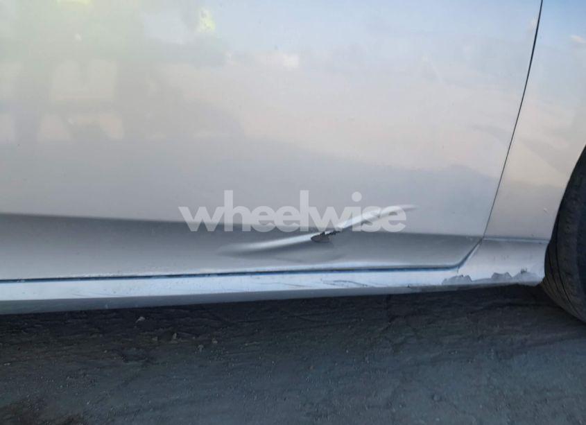 Photo 20 of 2018 Toyota Prius ONE (VIN JTDKBRFU7J3079829)