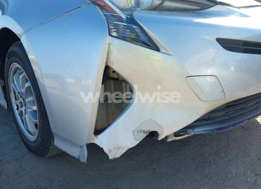 Photo 22 of 2018 Toyota Prius ONE (VIN JTDKBRFU7J3079829)