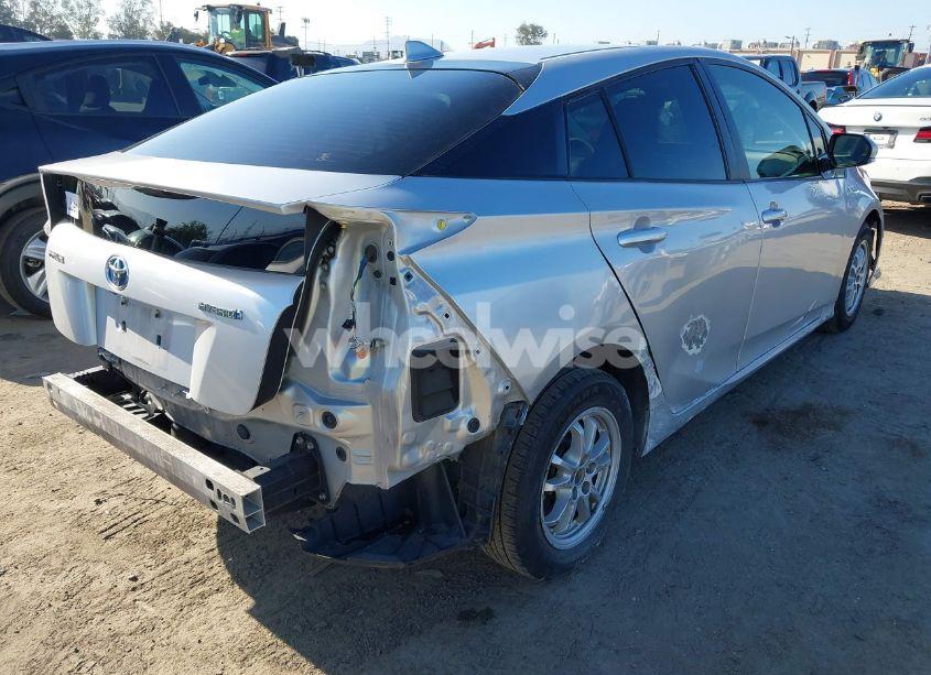 Photo 4 of 2018 Toyota Prius ONE (VIN JTDKBRFU7J3079829)