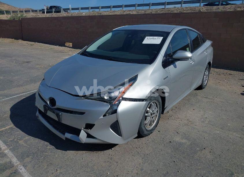Photo 2 of 2017 Toyota Prius TWO (VIN JTDKBRFU8H3048082)