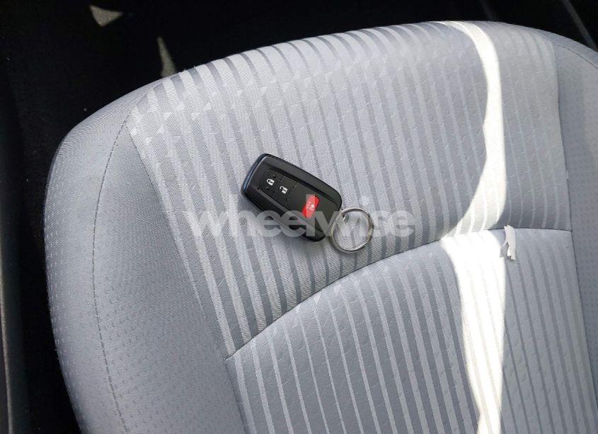 Photo 11 of 2018 Toyota Prius TWO (VIN JTDKBRFU8J3596377)