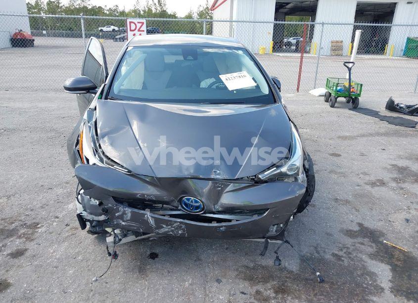 Photo 13 of 2018 Toyota Prius TWO (VIN JTDKBRFU8J3596377)