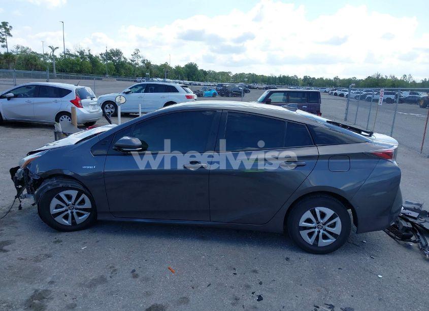 Photo 15 of 2018 Toyota Prius TWO (VIN JTDKBRFU8J3596377)