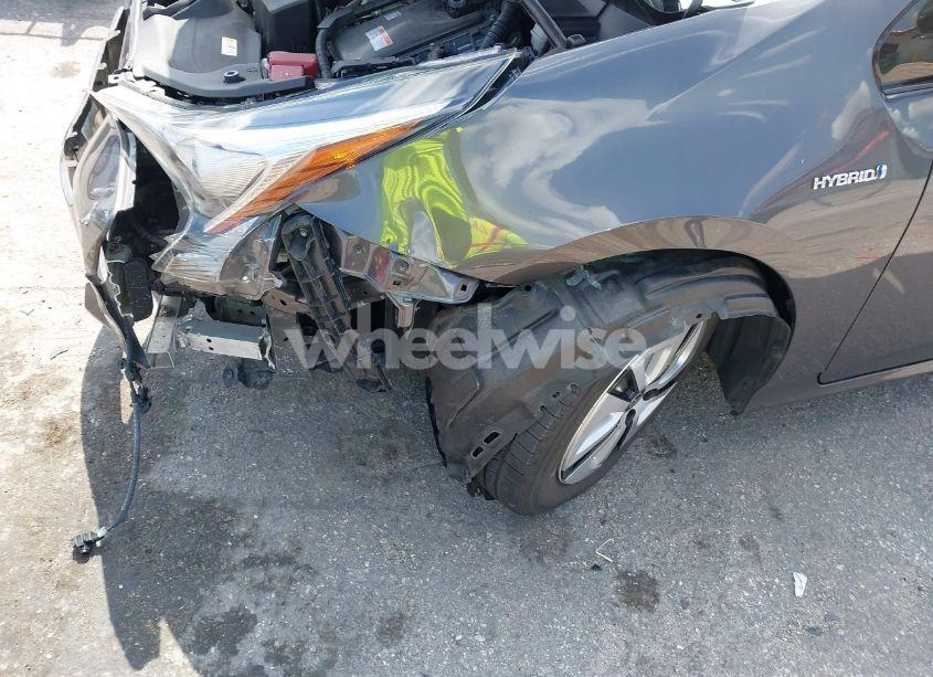 Photo 6 of 2018 Toyota Prius TWO (VIN JTDKBRFU8J3596377)