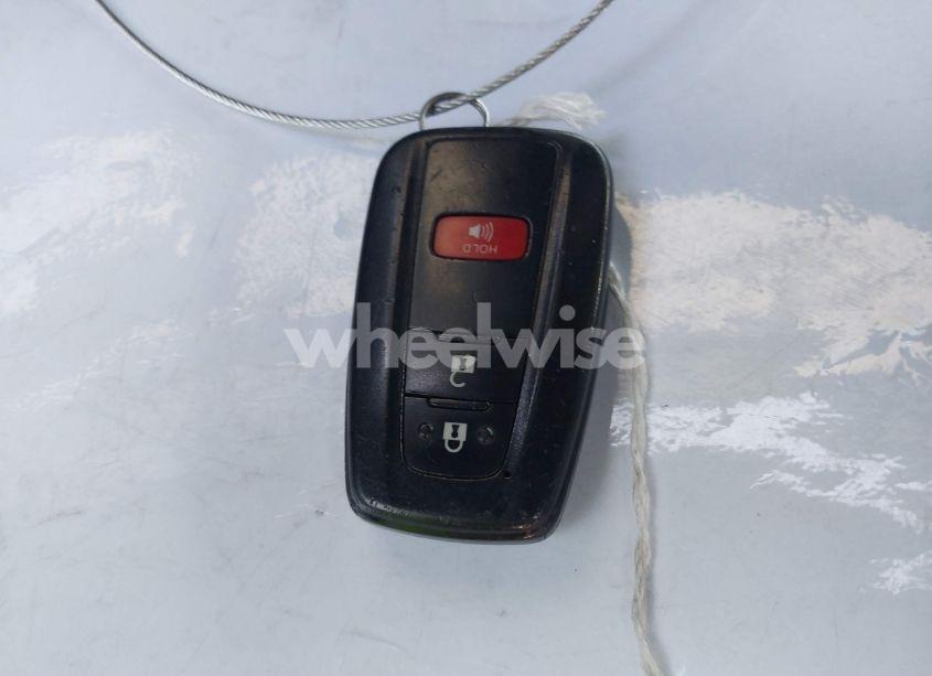 Photo 11 of 2016 Toyota Prius TWO (VIN JTDKBRFU9G3507845)