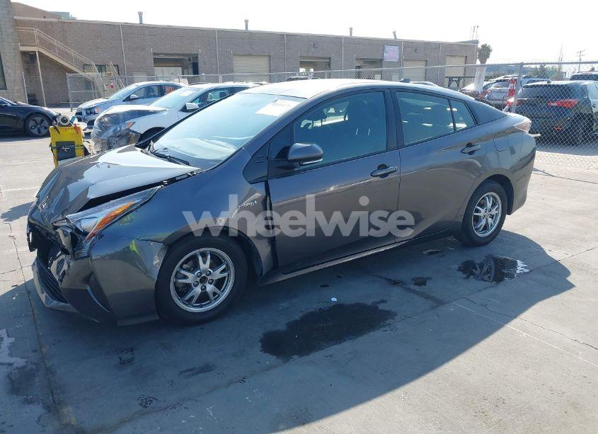 Photo 2 of 2016 Toyota Prius TWO (VIN JTDKBRFU9G3507845)