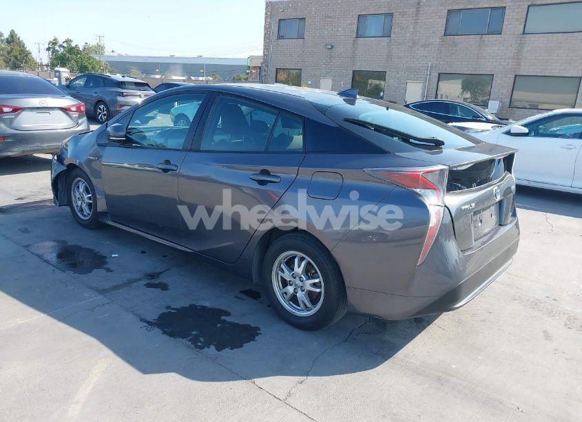 Photo 3 of 2016 Toyota Prius TWO (VIN JTDKBRFU9G3507845)